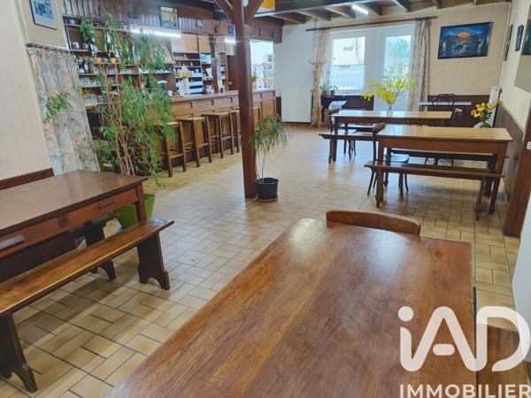 Maison à vendre 8 pièces 235 m² Terres-de-Haute-Charente