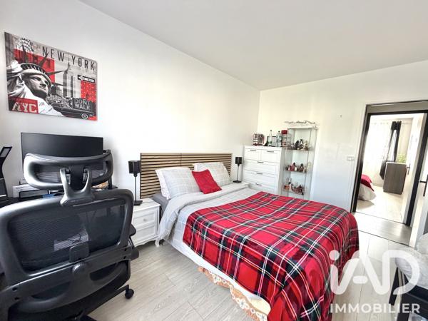 Appartement à vendre 3 pièces 62 m² Saint-Fargeau-Ponthierry