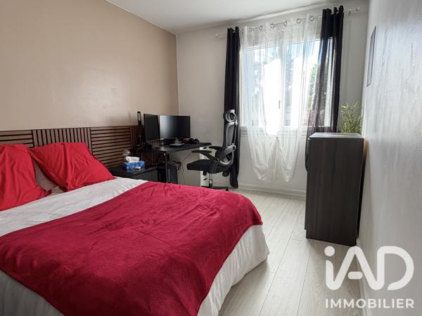 Appartement à vendre 3 pièces 62 m² Saint-Fargeau-Ponthierry