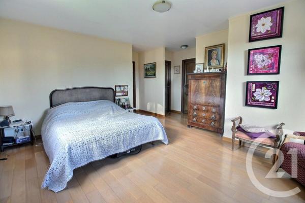 Maison à vendre  8 pièces - 257,27 m2 MOUANS SARTOUX - 06