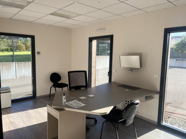 Fonds et/ou murs commerciaux à vendre à Dole dans le Jura (39100), ref : 39034-881