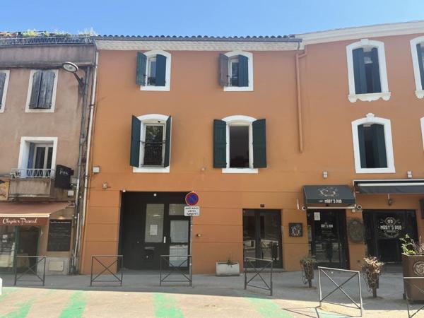Immeuble à vendre |  Gignac |  242 m²