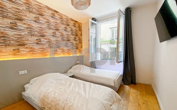 Appartement à vendre    3 pièces • 75,65 m2 Paris 20