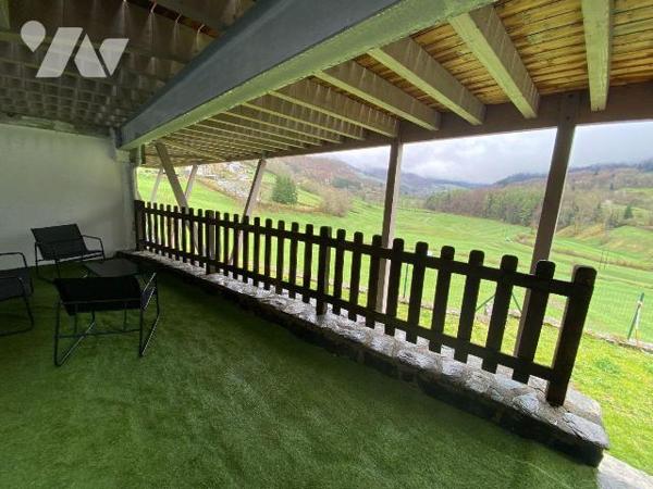 A vendre, au coeur de la vallée du Mars, au Falgoux (CANTAL), au centre d'un village dynamique ...