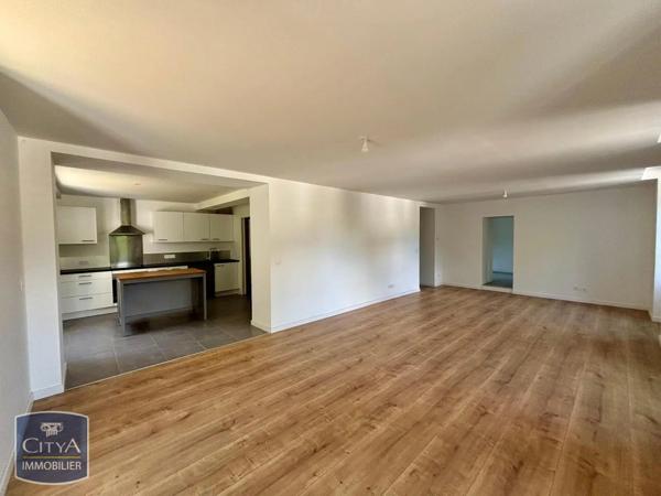 Appartement à louer 4 pièces 111.3m² Sassenage (38360)