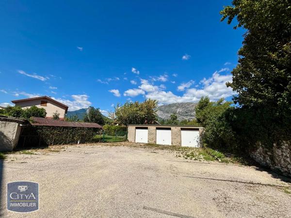 Appartement à louer 4 pièces 111.3m² Sassenage (38360)
