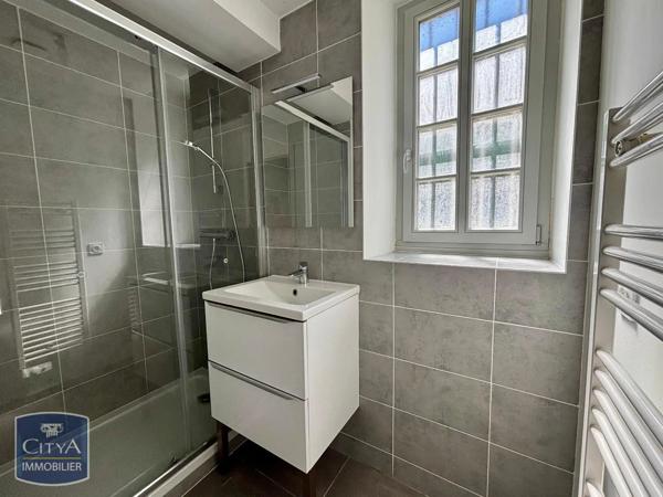 Appartement à louer 4 pièces 111.3m² Sassenage (38360)