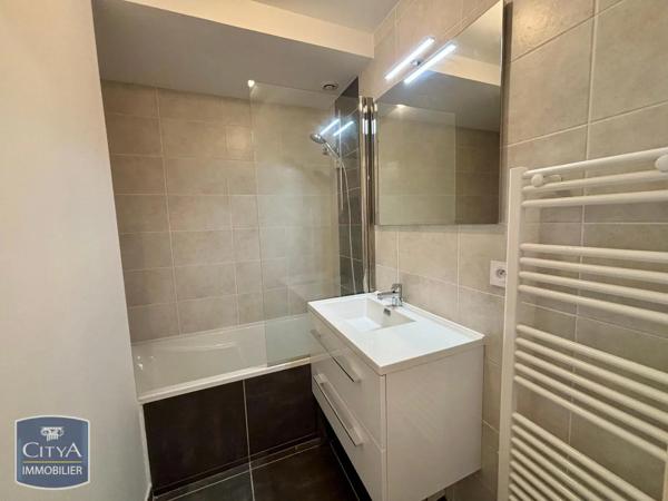 Appartement à louer 4 pièces 111.3m² Sassenage (38360)