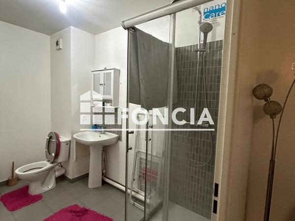 À vendre Studio 27.6 m² - Evry 91000