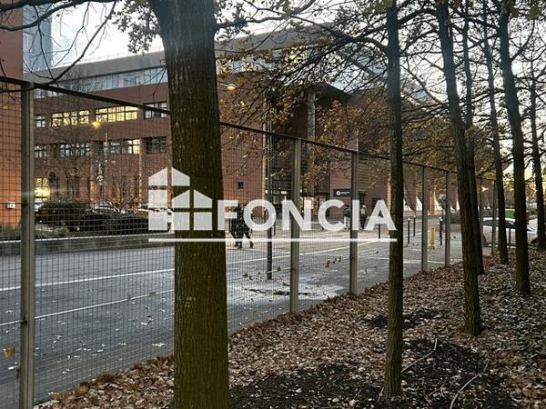 À vendre Studio 27.6 m² - Evry 91000