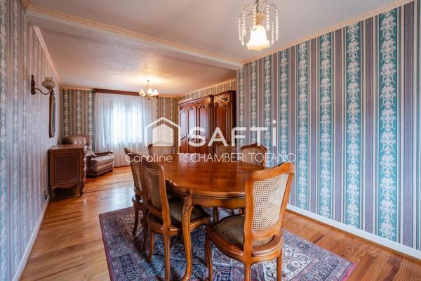Maison familiale 159 m² - 6 chambres - Grange - Terrain de 677 m²
