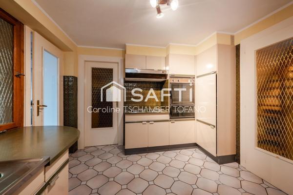 Maison familiale 159 m² - 6 chambres - Grange - Terrain de 677 m²