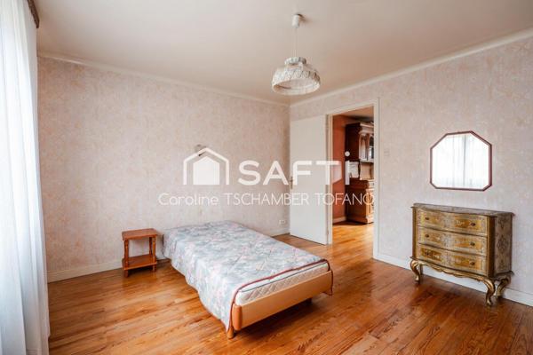 Maison familiale 159 m² - 6 chambres - Grange - Terrain de 677 m²