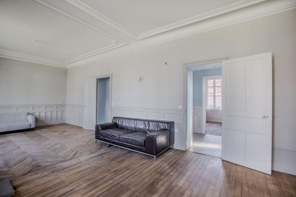 Vente Maison de luxe Dijon 8 Pièces 250 m²