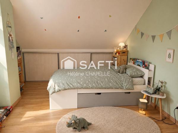 Chambly quartier Piscine - 3 ch (4-5 possible)