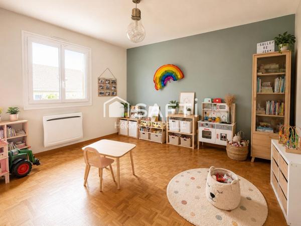 Chambly quartier Piscine - 3 ch (4-5 possible)