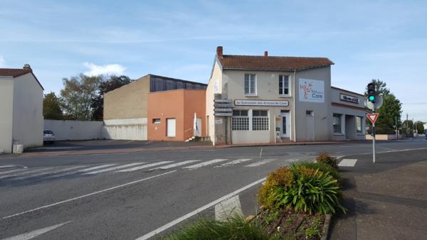 Immeuble Vallet EN HYPER CENTRE !,  
Vallet 44330