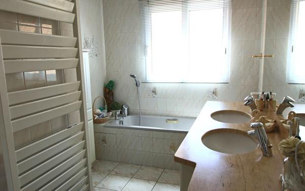 Maison à vendre    4 pièces • 208 m2 Saleilles