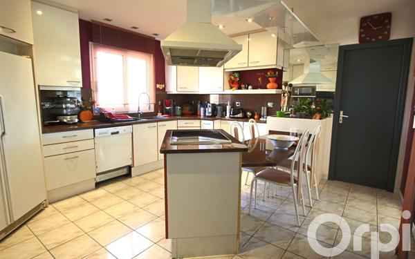 Maison à vendre    4 pièces • 208 m2 Saleilles