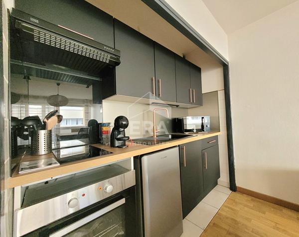 LOCATION PAU - T1 meublé de 30m² rénové avec balcon