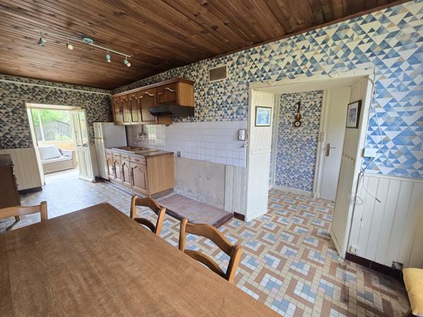 Maison de campagne à vendre – 3 chambres – Terrain de 4 000 m²