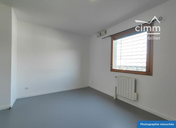 🏢 À vendre – Studio non meublé, idéal investissement locatif