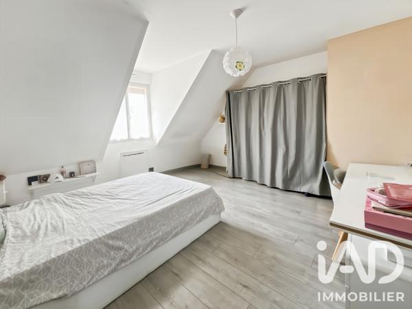 Maison à vendre 6 pièces 131 m² Brie-Comte-Robert
