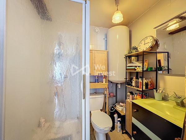 Maison de village de type 5 avec extérieur.