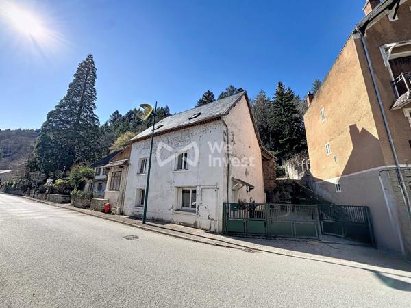 Maison de village de type 5 avec extérieur.