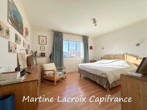 Dpt SARTHE (72), à vendre LA FERTE-BERNARD - MAISON CONTEMPORAINE  P6 de 145 m² - Terrain de 741M²