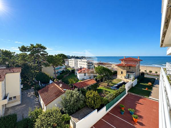 A louer - Appartement 2 pièces meublées ouvertes sur la mer avec terrasse et garage