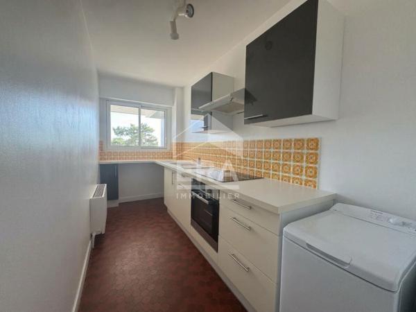A louer - Appartement 2 pièces meublées ouvertes sur la mer avec terrasse et garage