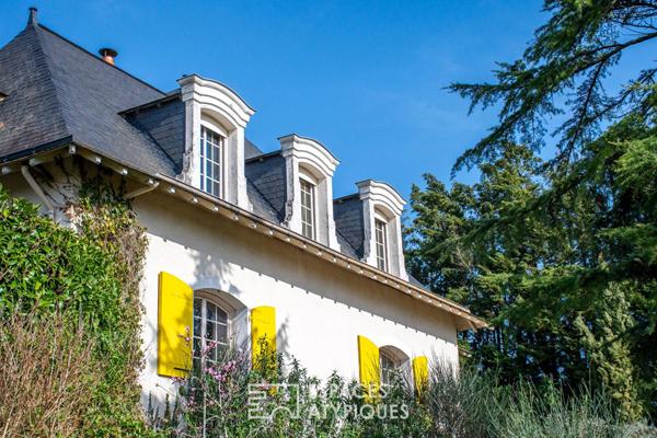 Propriété sur deux hectares avec panorama unique