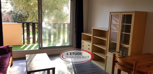 Studio cabine avec locataire en place
