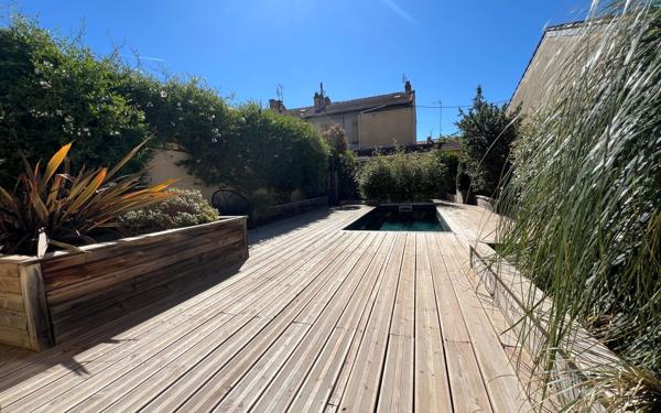 Maison à vendre    3 pièces • 74 m2 Avignon