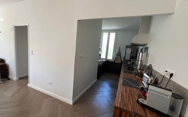 Maison à vendre    3 pièces • 74 m2 Avignon
