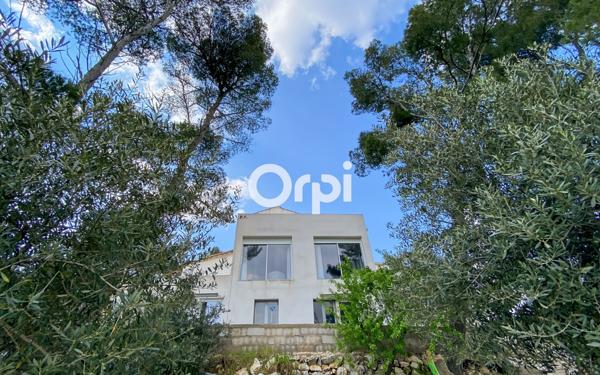 Maison à vendre    10 pièces • 274 m2 Marseille 11