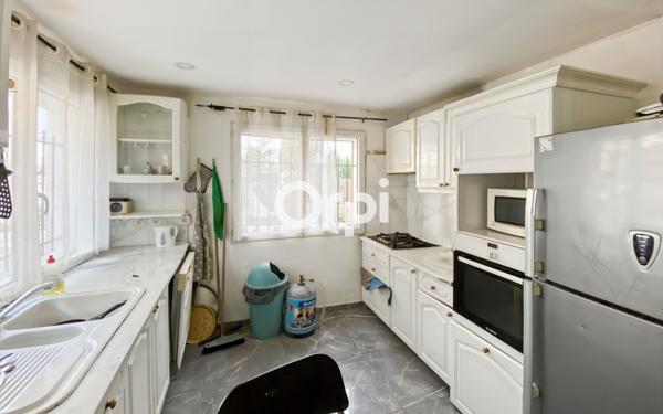 Maison à vendre    10 pièces • 274 m2 Marseille 11