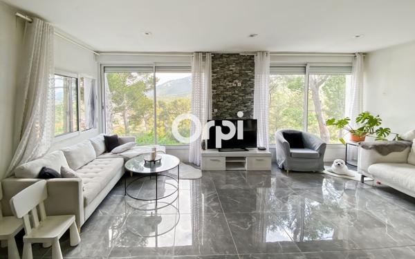 Maison à vendre    10 pièces • 274 m2 Marseille 11