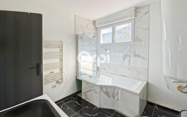 Maison à vendre    10 pièces • 274 m2 Marseille 11