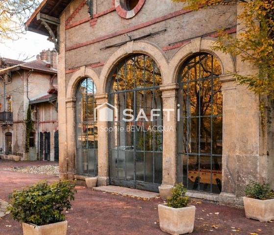 T6 TRAVERSANT SANS VIS A VIS  MAGNIFIQUE VUE GARAGE ET CAVE