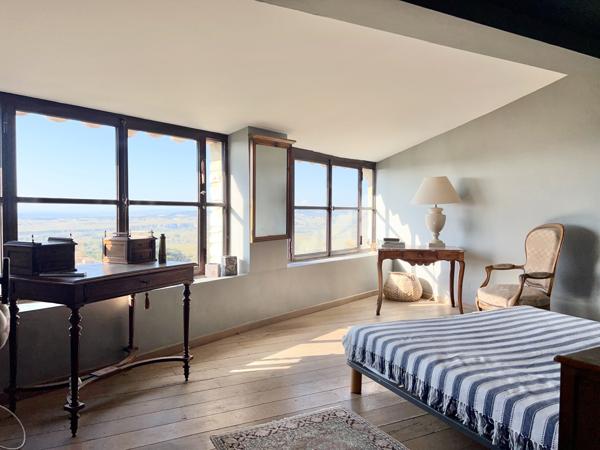 Vaison-la-Romaine (84110) Perle rare au cœur de Séguret : entre sérénité et vue panoramique d’exception