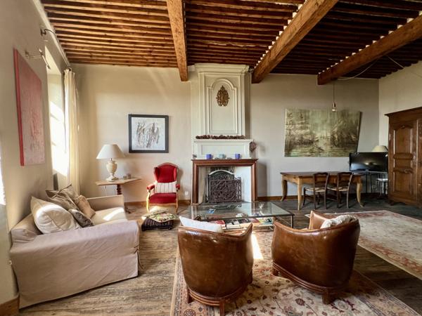 Vaison-la-Romaine (84110) Perle rare au cœur de Séguret : entre sérénité et vue panoramique d’exception