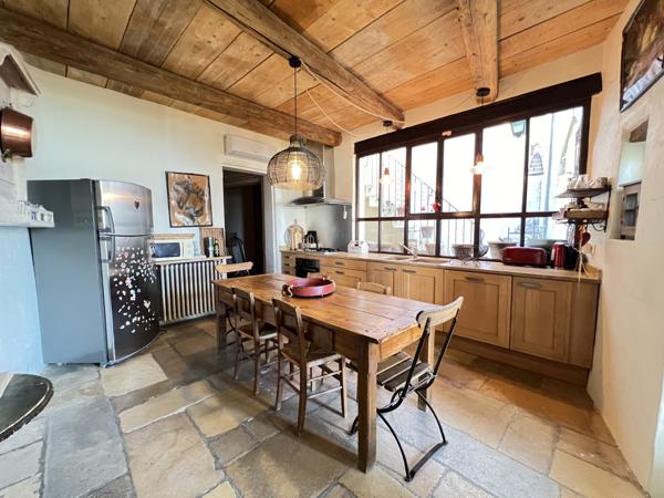 Vaison-la-Romaine (84110) Perle rare au cœur de Séguret : entre sérénité et vue panoramique d’exception