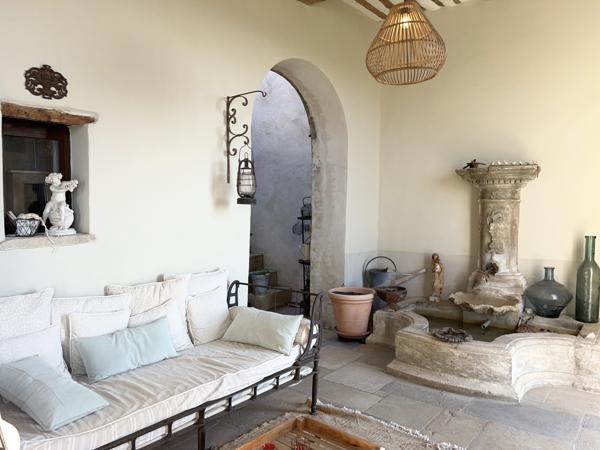 Vaison-la-Romaine (84110) Perle rare au cœur de Séguret : entre sérénité et vue panoramique d’exception