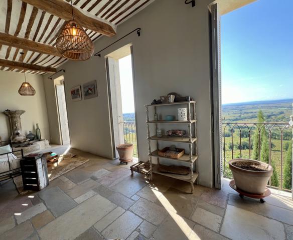 Vaison-la-Romaine (84110) Perle rare au cœur de Séguret : entre sérénité et vue panoramique d’exception