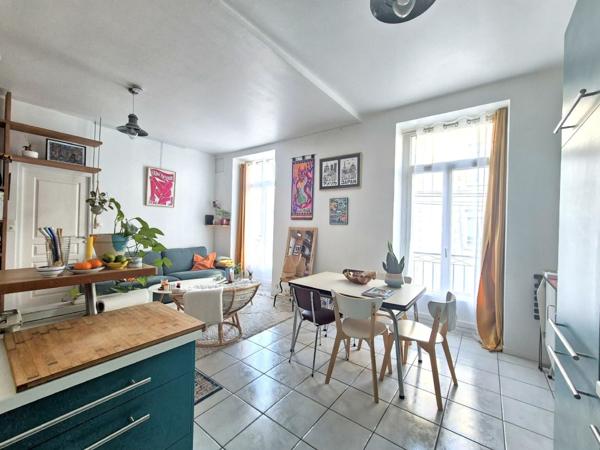 Appartement 2 pièce(s) 1 chambre(s) 61.34 m²