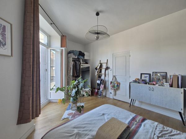 Appartement 2 pièce(s) 1 chambre(s) 61.34 m²