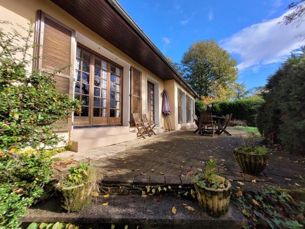 MONTRACOL - Villa T4 de plain-pied de 90 m² sur terrain de 4 570 m² Montracol (01310)