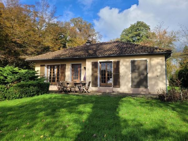 MONTRACOL - Villa T4 de plain-pied de 90 m² sur terrain de 4 570 m² Montracol (01310)